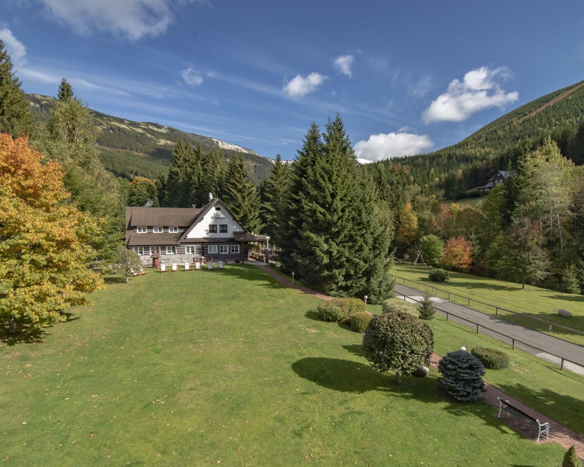 Hotel Resort Martin & Kristyna Spindleruv Mlyn Exterior photo