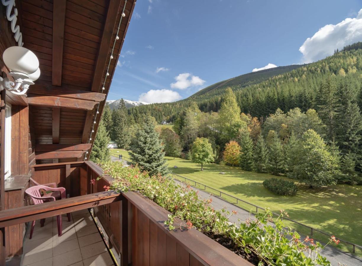 Hotel Resort Martin & Kristyna Spindleruv Mlyn Exterior photo